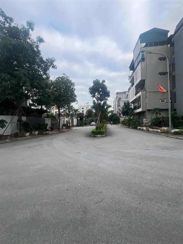 Bán nhà 4 tầng vạn phúc, hà đông, mt 5m, 58m2, phân lô vỉa hè, giá 15,5 tỷ.