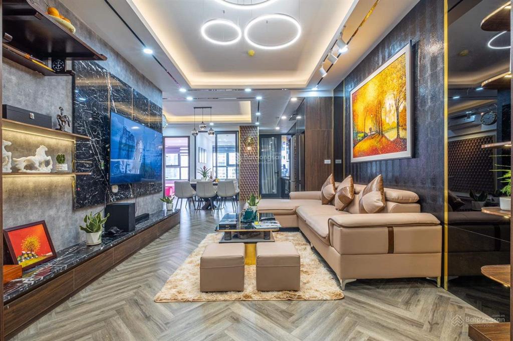 Bán ch 3pn  83m2 giá siêu rẻ  view thoáng  giá 6.6 tỷ có thương lượng, tòa mới  smile building