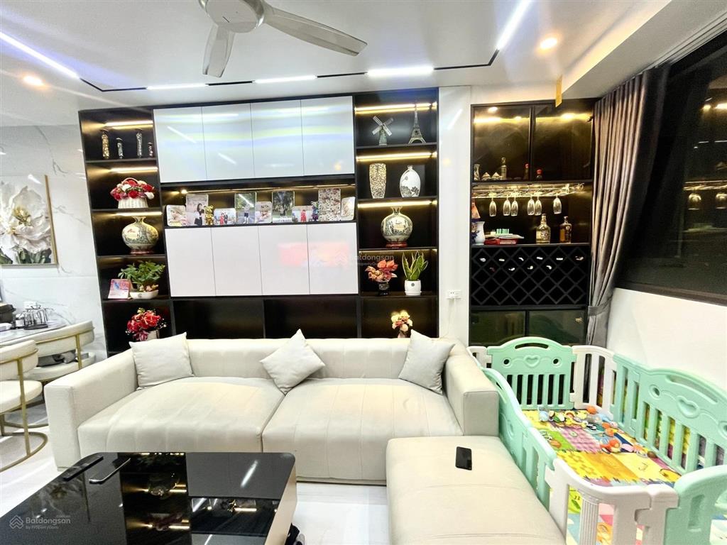 Tôi chính chủ cần bán căn 3pn 90m2  bc mát  nhà full đồ đẹp giá 7.5 tỷ tòa chung cư thông tấn xã