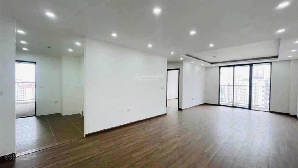 Căn mới giá tốt, chính chủ bán ch 123m² 4pn view mát  mới nhận nhà giá 60 triệu/m2 cc x2 đại kim
