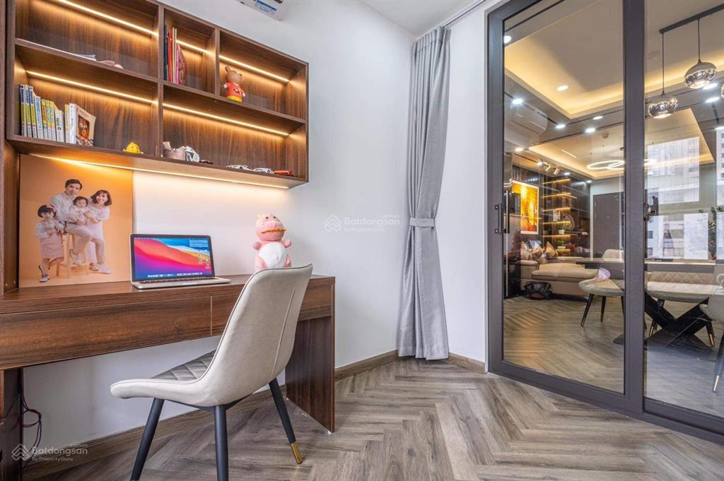 Chính chủ cần bán căn 3pn2vsgiá 6.6 tỷdt 83m2ban công mát thoángở giữ gìn tòa the two gamuda