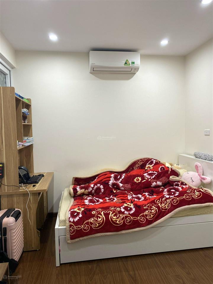 Tôi cần bán căn hộ nhỏ dt 51m2 2pnfull nội thấtban công đn mát giá 4.5 tỷsổ chính chủcc t&t