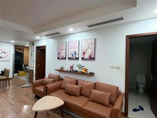Căn mới giá tốt bán gấp căn 3pn/2wcdt 80m2 giá 7.9 tỷ tầng trung view đông nam cc hn centerpoint