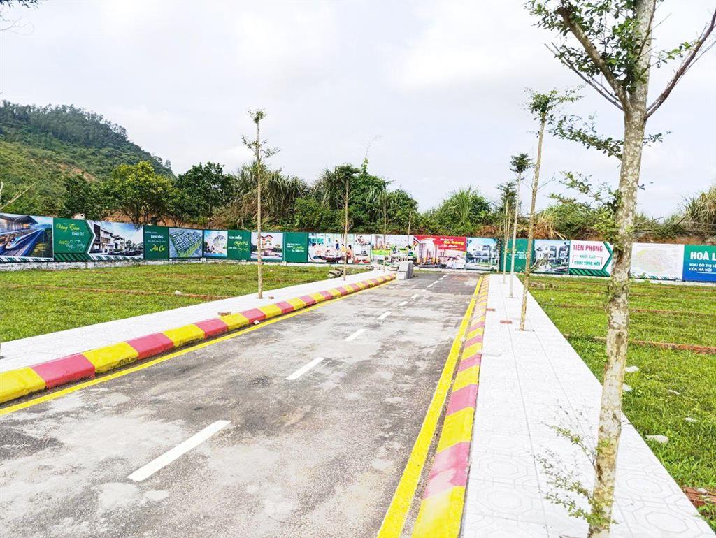 Lô đất kim cương đón sóng hạ tầng hoà lạcquốc oai, sát ql21, 3km ra cncđh quốc gia, đường 3 ô tô