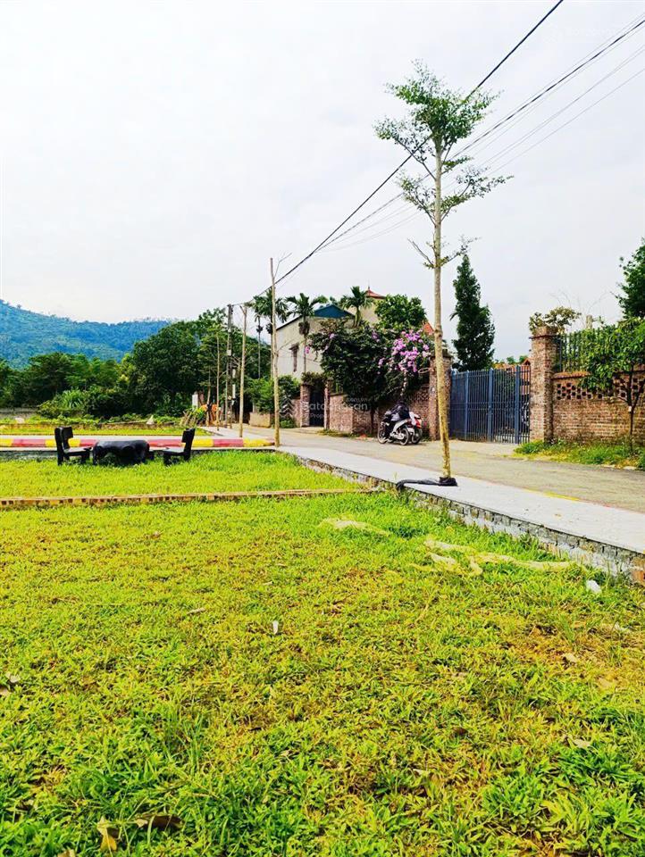 Lô đất kim cương đón sóng hạ tầng hoà lạcquốc oai, sát ql21, 3km ra cncđh quốc gia, đường 3 ô tô