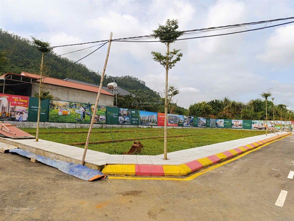 Lô đất kim cương đón sóng hạ tầng hoà lạcquốc oai, sát ql21, 3km ra cncđh quốc gia, đường 3 ô tô