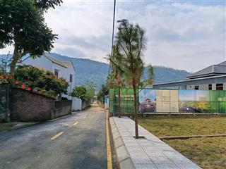 Không gian sống xanh  rời phố về với thiên nhiên phú mãn  hoà lạc, view hồ, xung quanh biệt thự !