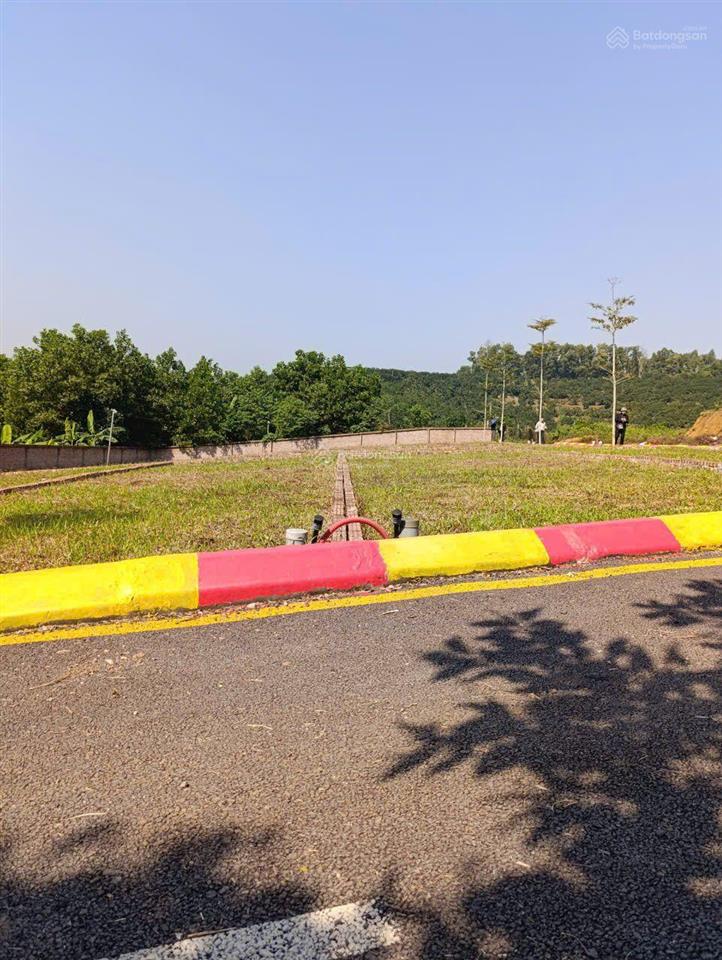 Lãi kép tiềm năng cực cao lô đất siêu đẹp lạc thủy  hoà bình, sát quốc lộ, view hồ, đường 3 ô tô !