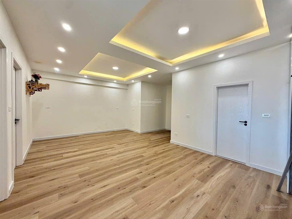 Cực hot  căn hộ 2 ngủ  đẹp long lanh  view phố  sổ cất két giao dịch ngay