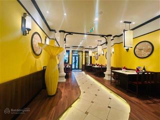 Hàng hiếm bđs sưu tầm hàng hiệu  biệt thự mặt phố  dòng tiền 200tr/tháng  vỉa hè 8m  2 thoáng