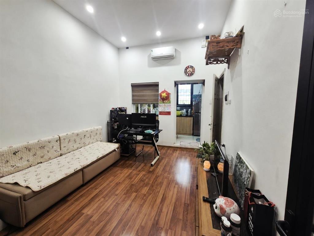 Tập thể mặt ngõ 57 láng hạ  ôtô đỗ chân toà  2 ngủ nhà đẹp ở luôn  thiết kể xịn đẹp  sổ đỏ sẵn