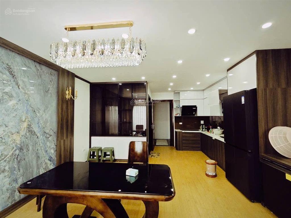 Nhà xây mới thang máy ngõ thông  thang máy  cách ôtô tránh 20m an cư lý tưởng  quy hoạch ổn định
