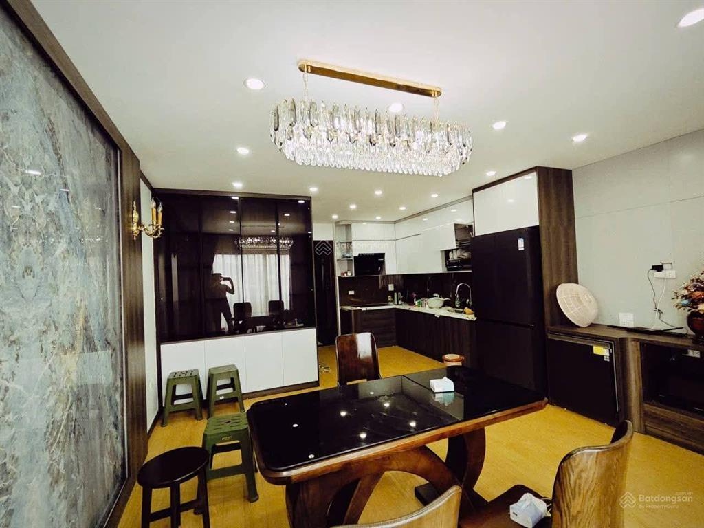 Nhà xây mới thang máy ngõ thông  thang máy  cách ôtô tránh 20m an cư lý tưởng  quy hoạch ổn định