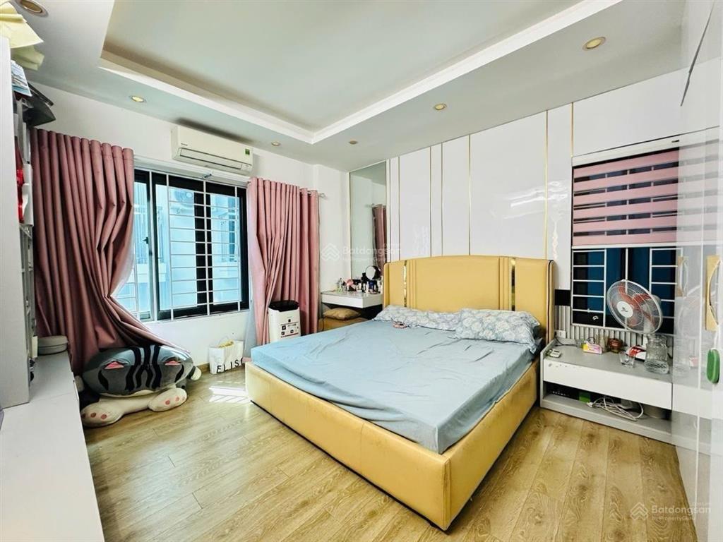 Xuân la tây hồ  nhà đẹp ở ngay  lô góc thoáng sáng  ngõ 3m  full nội thất  bagac tận cửa