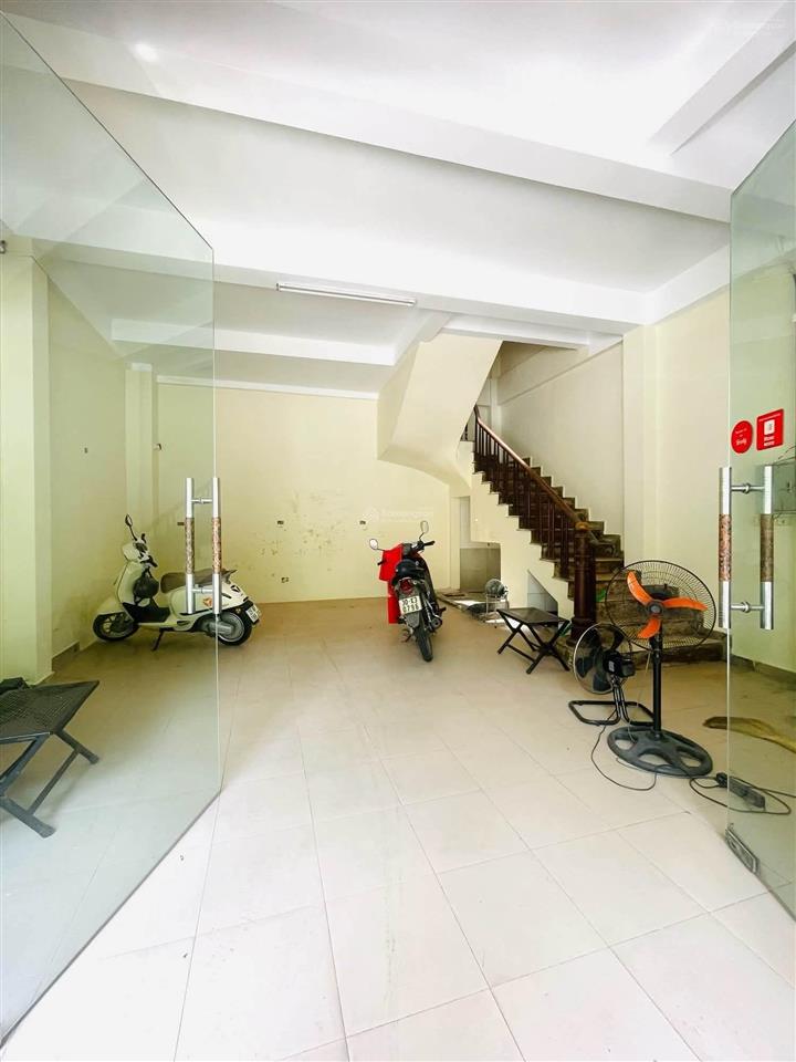 Mặt phố nguyễn thị định vỉa hè rộng kinh doanh đỉnh nói không với quy hoạch