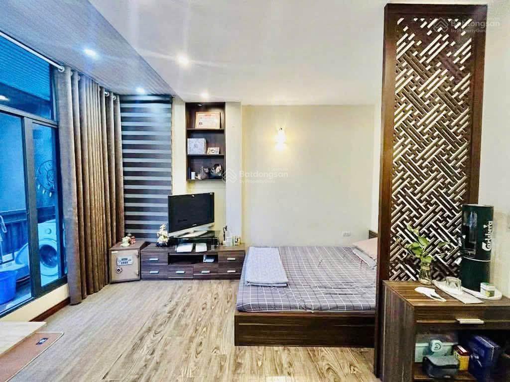 Hot hiếm  nhà mặt phố  vị trí đỉnh  gần đại học bách kinh xây  vừa ở kinh doanh  sổ đỏ đẹp