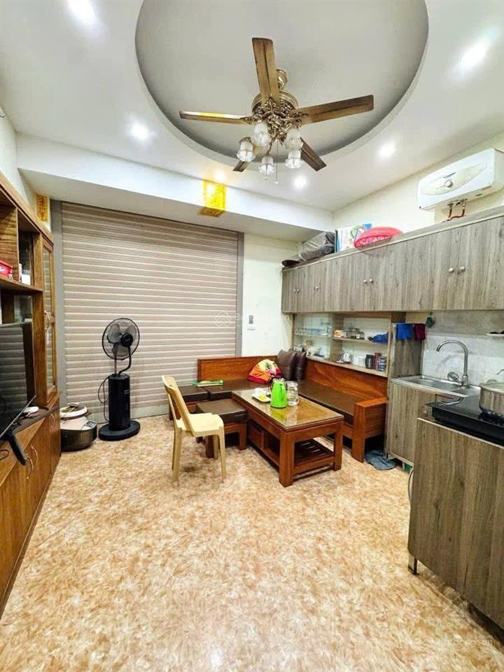 Mặt ngõ thông thiên  kinh doanh gia đình  lô góc hai thoáng  nhà dân kiên cố  sổ đỏ hoa khôi