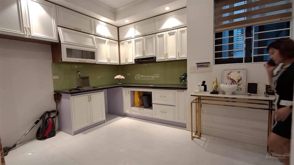 Nhà xây 6 tầng thang máy  hoa hậu tây hồ  mới đẹp ở ngay  gần phố  long lanh như khách sạn 5*
