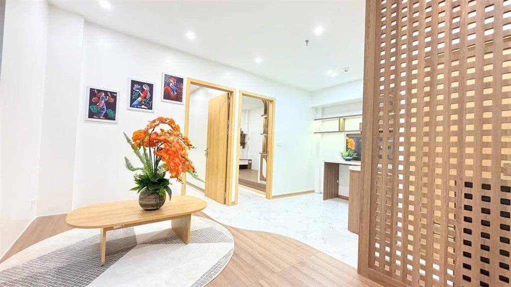 Tòa nhà dòng tiền  gần phố gần hồ  năm tầng thang máy  nội thất sang xịn  sổ đỏ hoa khôi