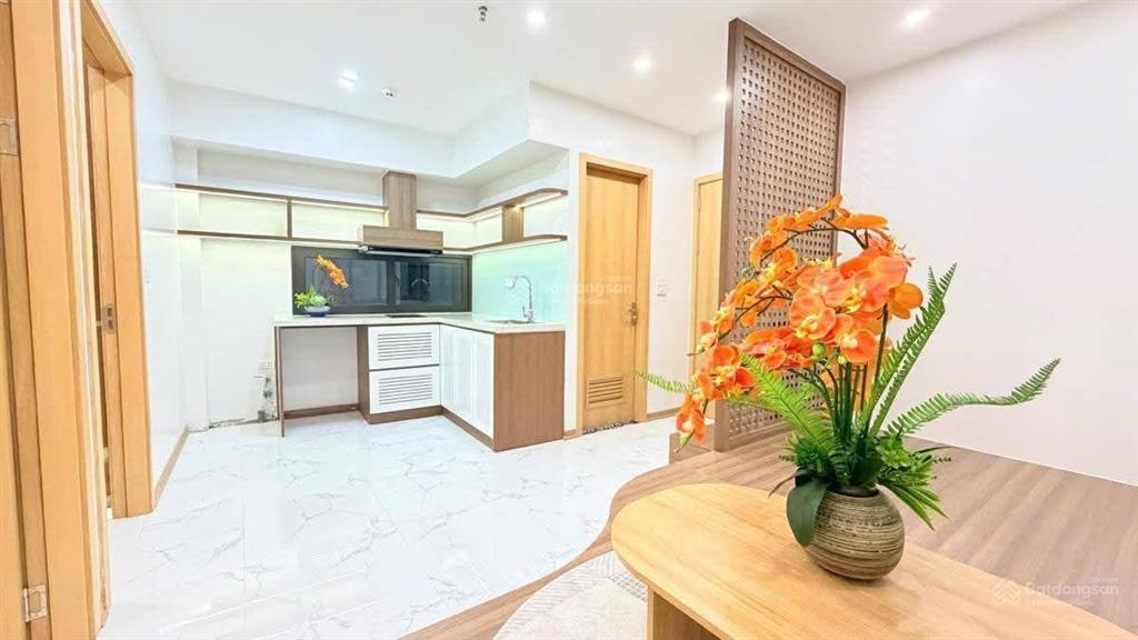 Tòa nhà dòng tiền  gần phố gần hồ  năm tầng thang máy  nội thất sang xịn  sổ đỏ hoa khôi