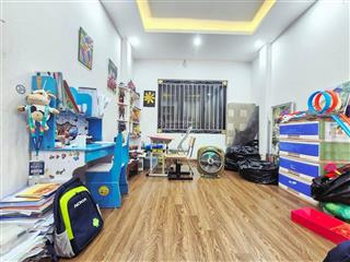 Mặt ngõ ô tô 7 chỗ  kinh doanh  2 mặt ngõ đều thông 20m ra ô tô tránh đỗ quay đầu