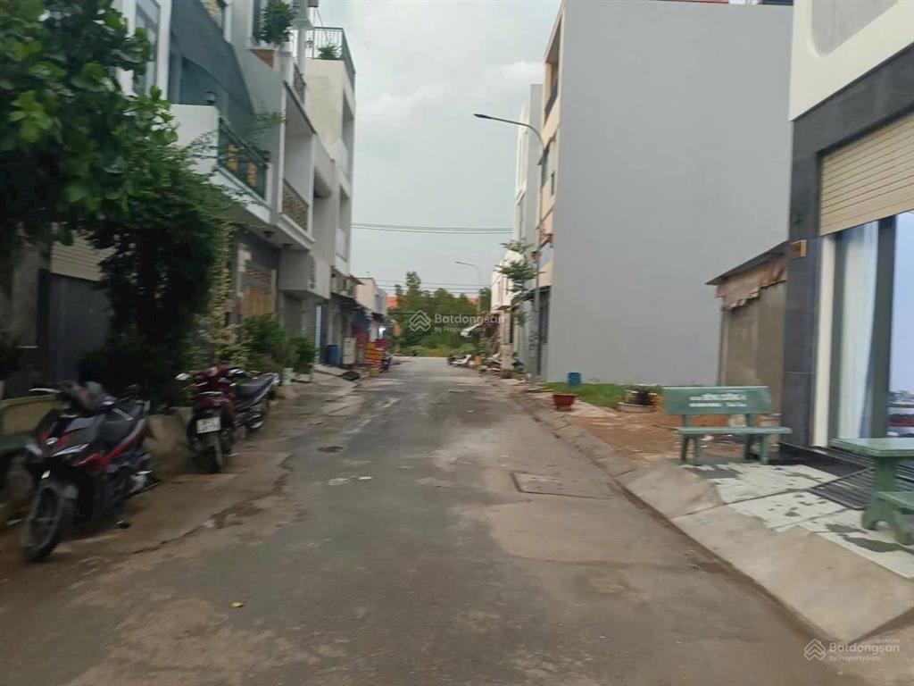 Chủ gởi nền mặt tiền hồ văn long đối diện trường cấp 3 bình tân p.tân tạo q.bình tân 4x17 giá 5t650