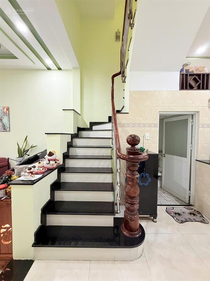 Bán nhà 3 tầng gần vòng xoay phú lâm đường tỉnh lộ 10 bình trị đông b bình tân 58m2 giá 5.5ty