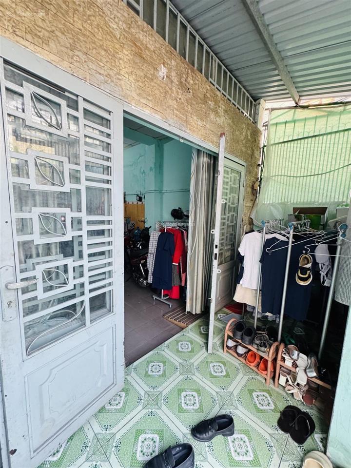 Bình tân nhà cũ giá rẻ  không kê giá  chủ cần bán nhanh  4,1 x 21  86m2