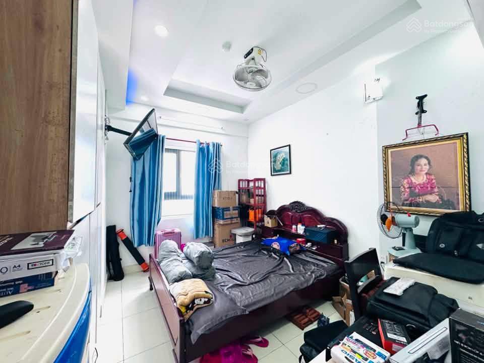 Chủ gởi căn 3pn tặng nội thất 82m²  2t7 chung cư tecco bình tân