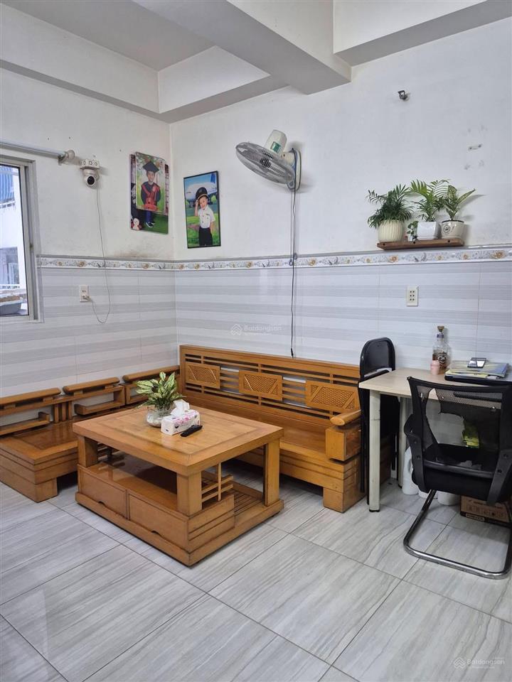 Em chính chủ cần bán căn hộ lê thành block d  38,2 m2 nội thất cao cấp, giá 870tr bao phí