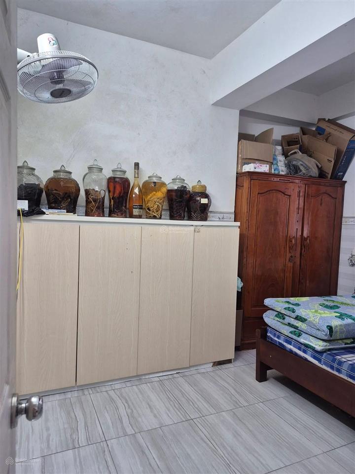 Em chính chủ cần bán căn hộ lê thành block d  38,2 m2 nội thất cao cấp, giá 870tr bao phí