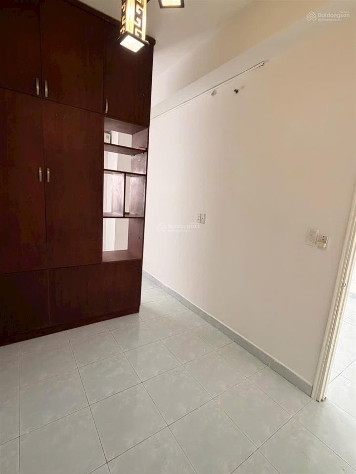 Chủ ngộp bán căn hộ chung cư lê thành tân tạo 37m2  680tr bao phí