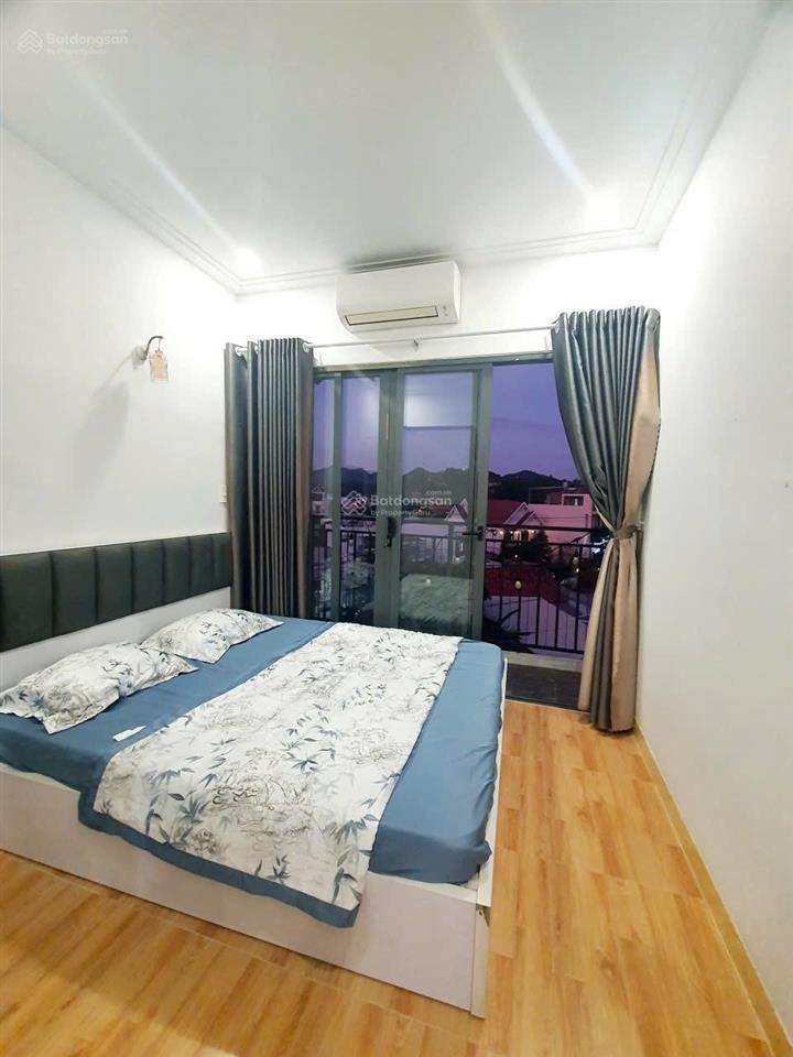 Nhà 4 tầng mặt tiền 19 tháng 5 có 6 căn hộ cho thuê dòng tiền hơn 90tr/tháng.  anh ba 0919 396 ***