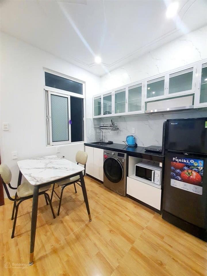 Nhà 4 tầng mặt tiền 19 tháng 5 có 6 căn hộ cho thuê dòng tiền hơn 90tr/tháng.  anh ba 0919 396 ***