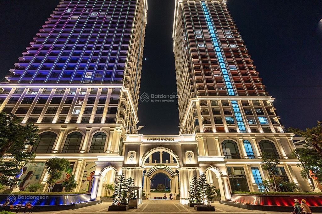 Căn góc 3 ngủ 2 mặt thoáng 96m2 tầng cao view sông hồng cầu nhật tân tại sunshine riverside 8,8 tỷ