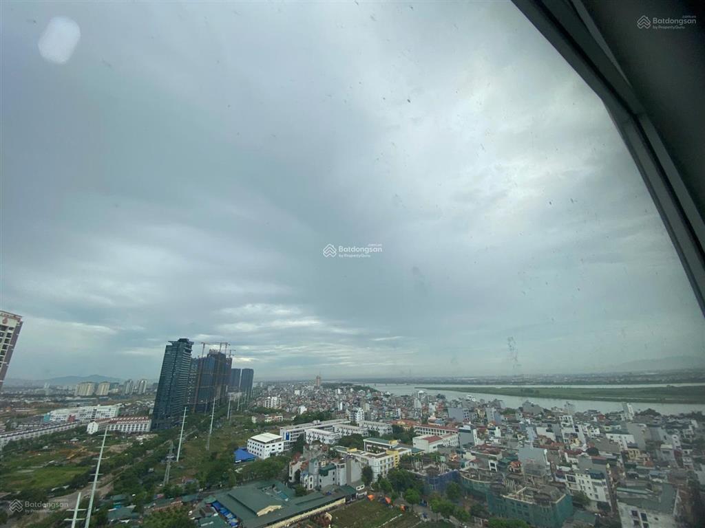 Nhỉnh 8 tỷ sở hữu căn chung cư 130m2 tại phú thượng gần tttm lotte, view hồ tây, sông hồng đẹp