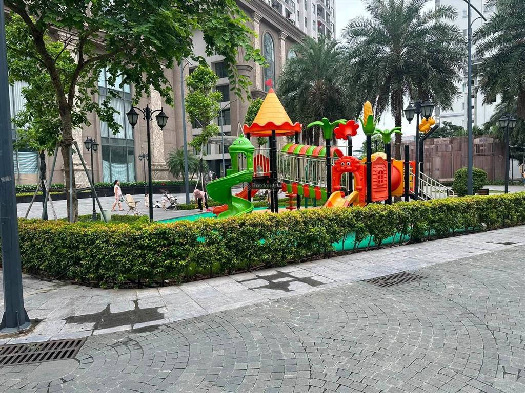 Căn chung cư hdi cách hồ tây 1p di chuyển 70m2 đủ đồ giá 8,25 tỷ.  0978 073 ***