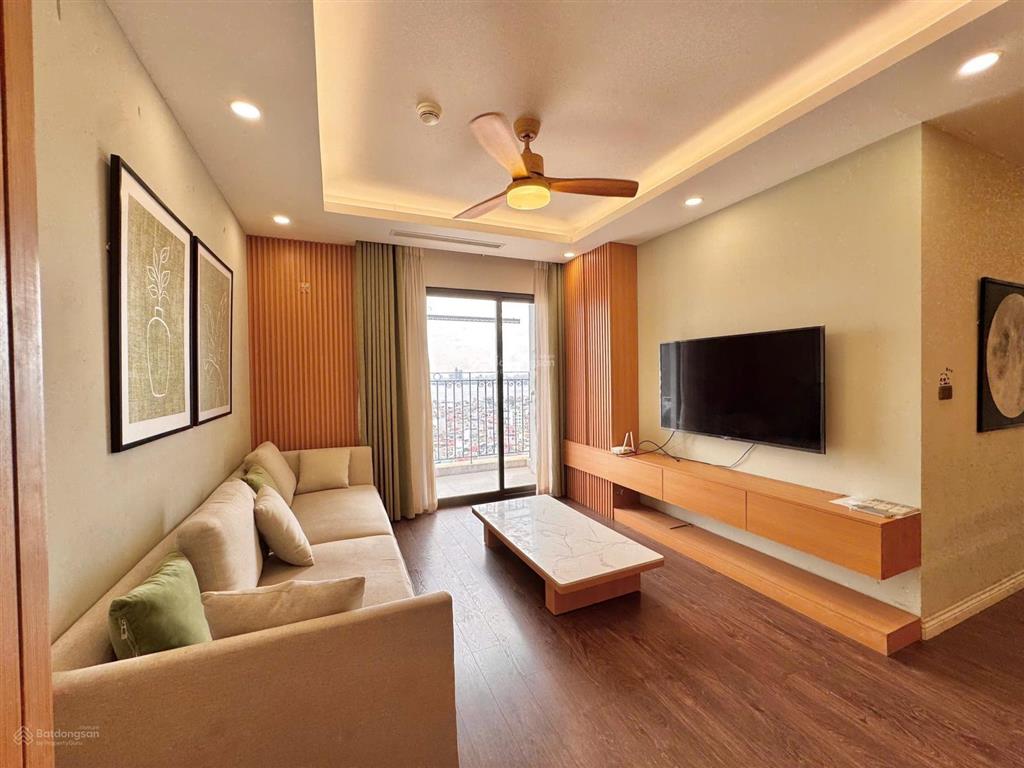 Giá chuẩn cho thuê cc đẹp xuất sắc tại tây hồ residence, 13 triệu/th, căn 2pn view hồ tây