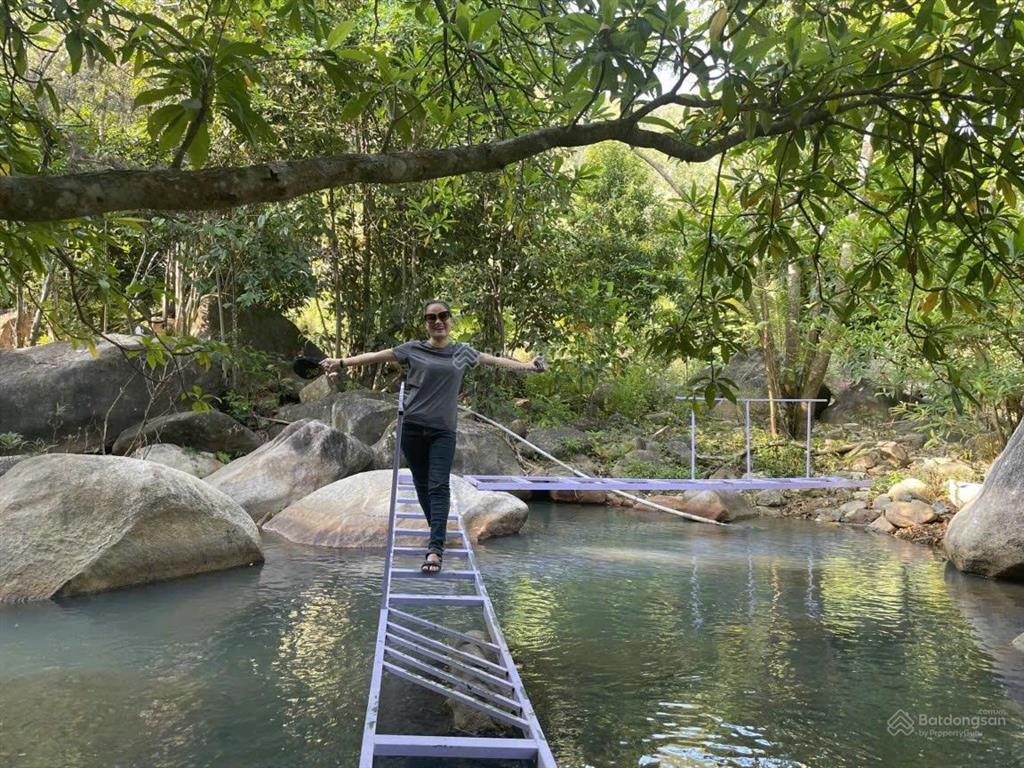 Cho thuê khu homestay có view suối đẹp ở sát vách khu du lịch tàu ngầm, tỉnh lộ 3, nha trang