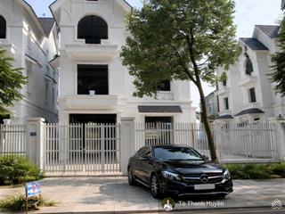 Biệt thự geleximco 200m mặt tiền 8m đường trước nhà rộng giá chạm đáy 28,8tỷ