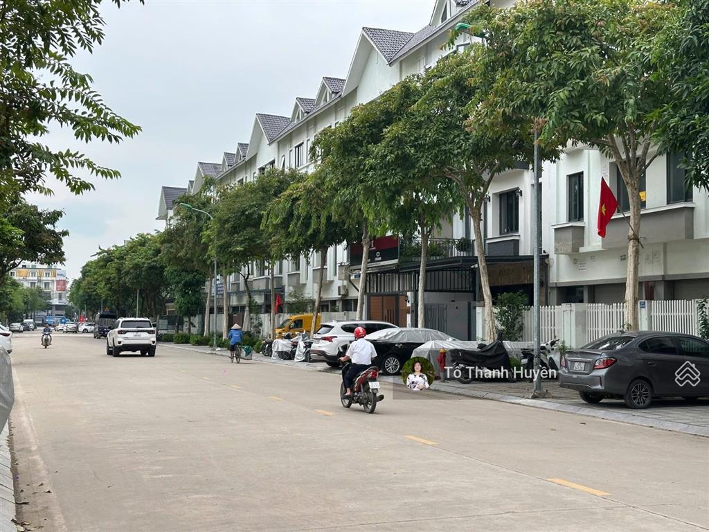 Siêu phẩm hiếm chủ ngộp bank cần bán gấp 155m2 geleximco dương nội gần vinhomes giá 20 tỷ