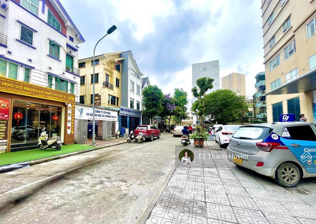 Hạ sốc 5 tỷ  bán gấp bt trung văn 150m2 view chung cư kinh doanh sầm uất dòng tiền 30tr tháng