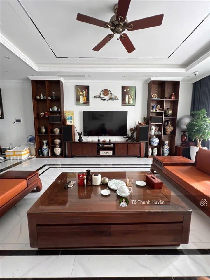 Hạ sốc 5 tỷ  bán gấp bt trung văn 150m2 view chung cư kinh doanh sầm uất dòng tiền 30tr tháng
