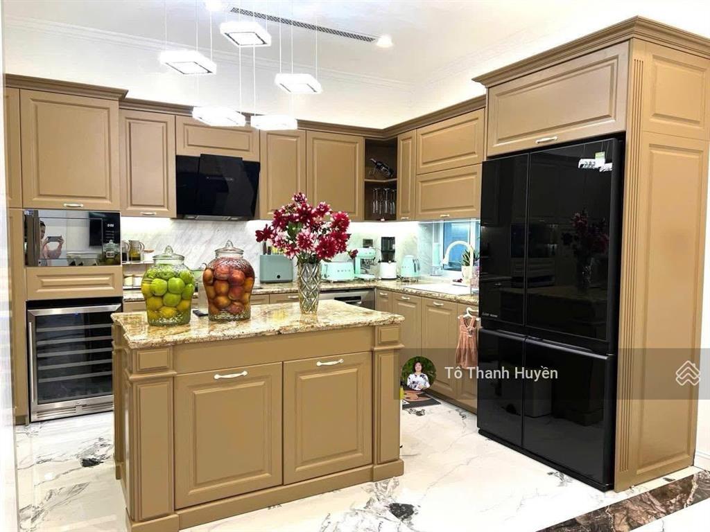 Cắt lỗ 5 tỷ! biệt thự 160m² full nội thất view vườn hoa đẹp khu c giá chỉ nhỉnh 27 tỷ