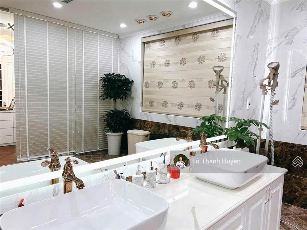 Cắt lỗ khủng 6 tỷ biệt thự nhà vườn 160m2 geleximco full nội thất, giá chạm đáy