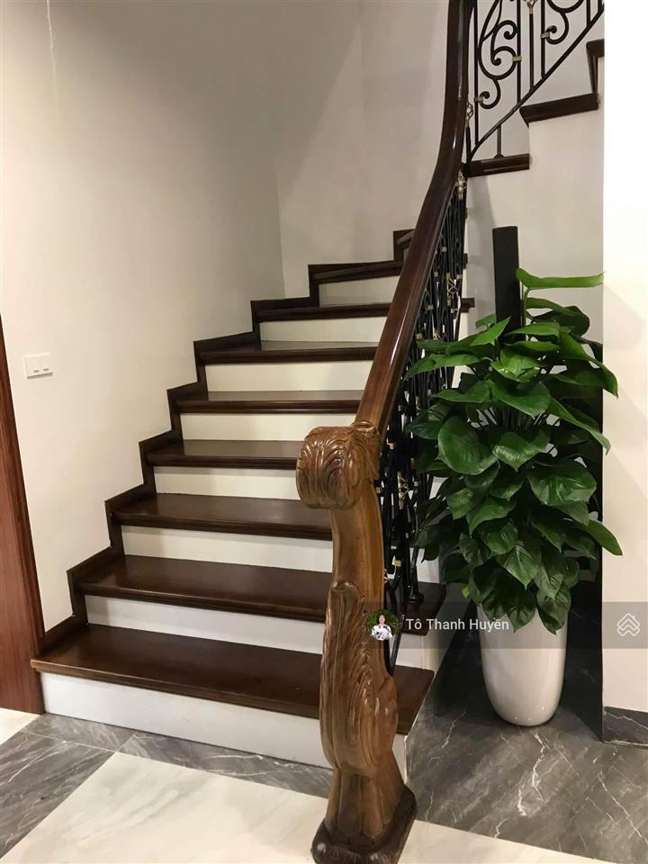 Hạ sốc 6 tỷ! biệt thự 210m2 mt 11m tại văn phú chỉ nhỉnh 32 tỷ giá bán nhanh trong tuần. trục chính