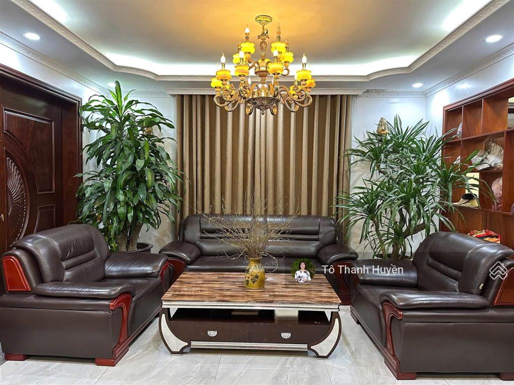 Hạ sốc 6 tỷ! biệt thự 210m2 mt 11m tại văn phú chỉ nhỉnh 32 tỷ giá bán nhanh trong tuần. trục chính