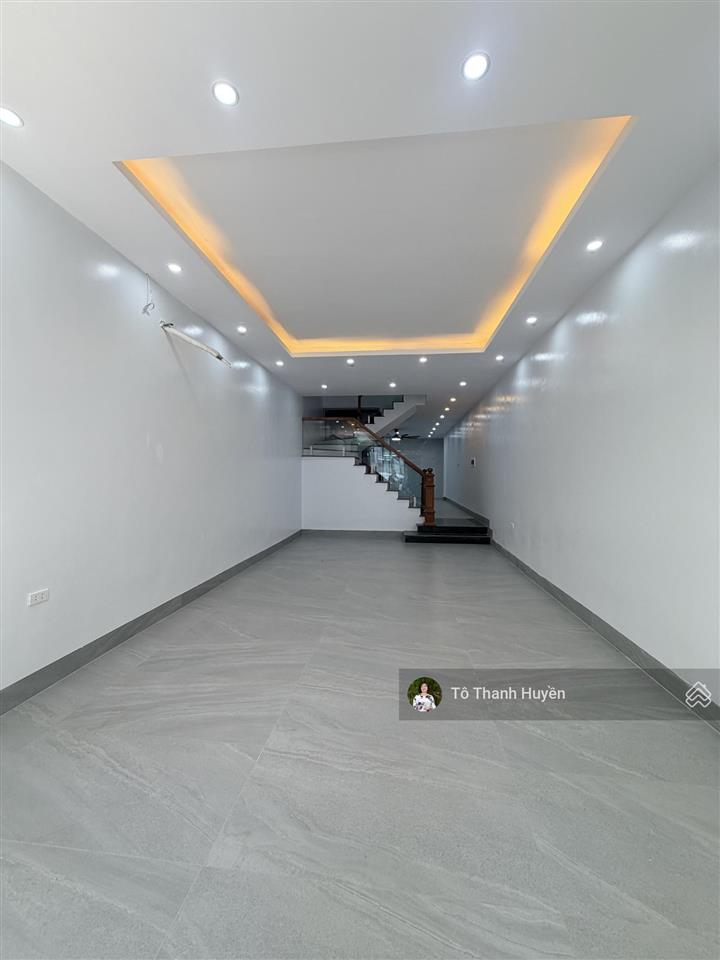 Hạ sốc 6 tỷ shophouse trục thông aeon mall kinh doanh sầm uất. diện tích 100m2 dòng tiền 35tr