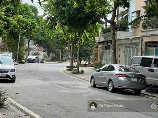 Cho thuê biệt thự phú lương 240m giá chỉ 25 triệu/tháng! hoàn thiện đẹp
