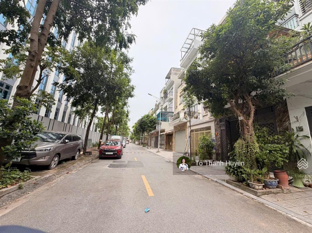 Hạ giá sâu liền kề 90m view trường học chỉ 15,x tỷ! khách săn nhà đẹp đừng bỏ lỡ!